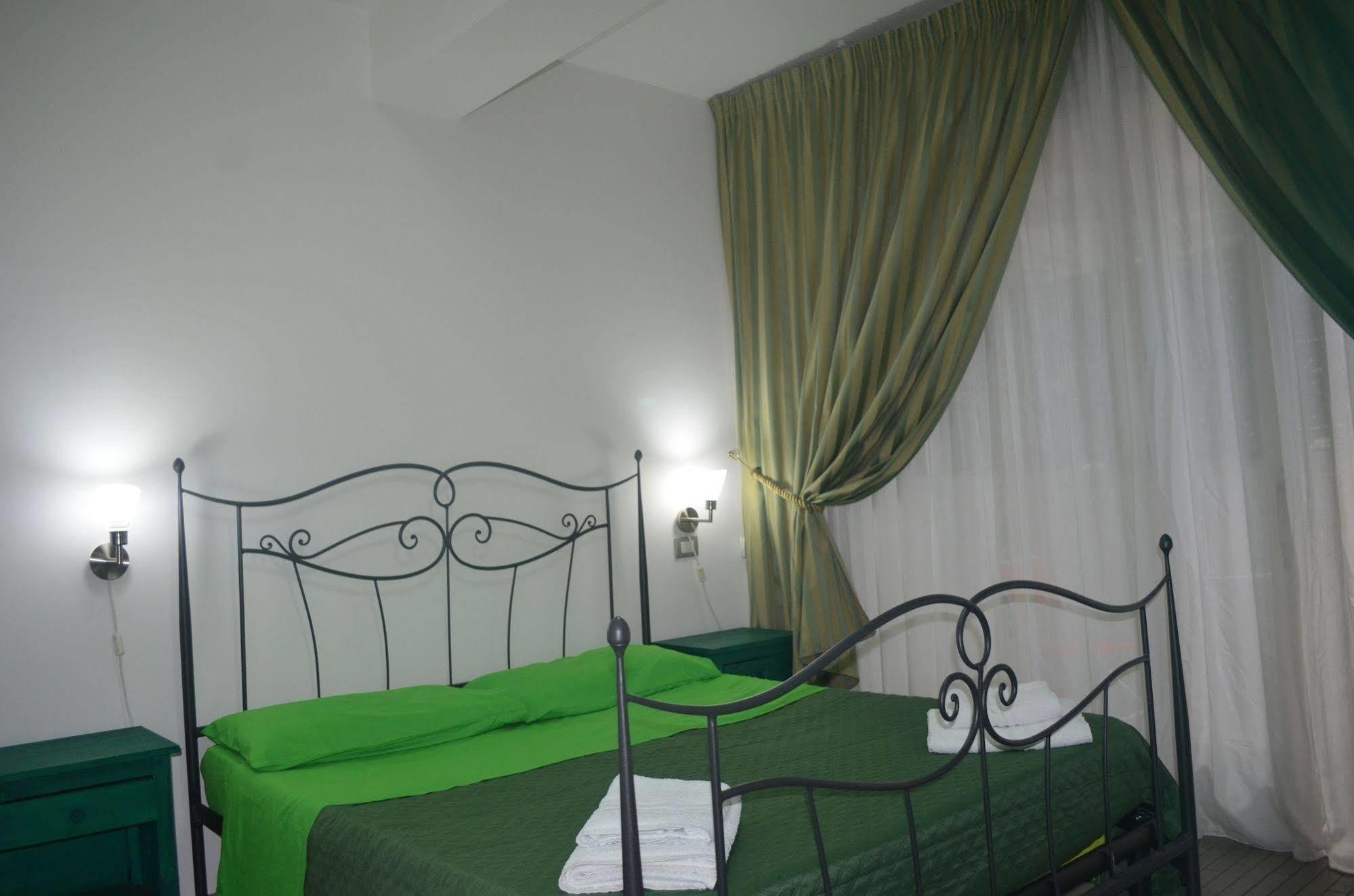 לינה וארוחת בוקר רוקאלומרה Casa Del Vento מראה חיצוני תמונה